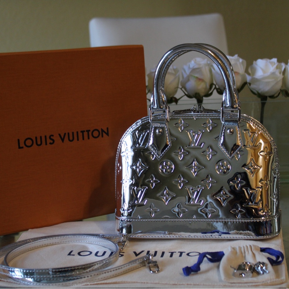 Louis Vuitton Alma BB (Silver)